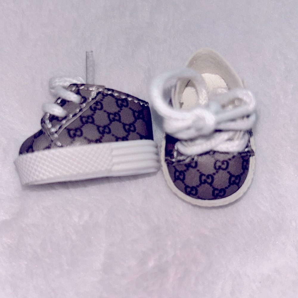 Labubu “Fashion” Shoes - Picture 4 of 6